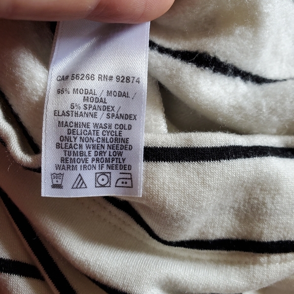 Splendid Stripe Print Deep V-neck Romper - Picture 8 of 8